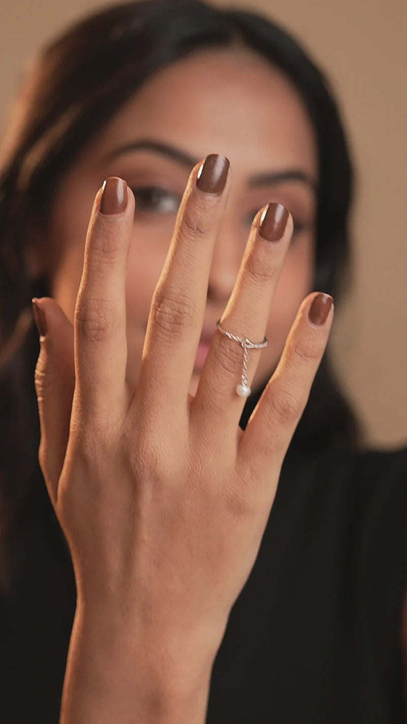 Pearlescent Dangling Ring